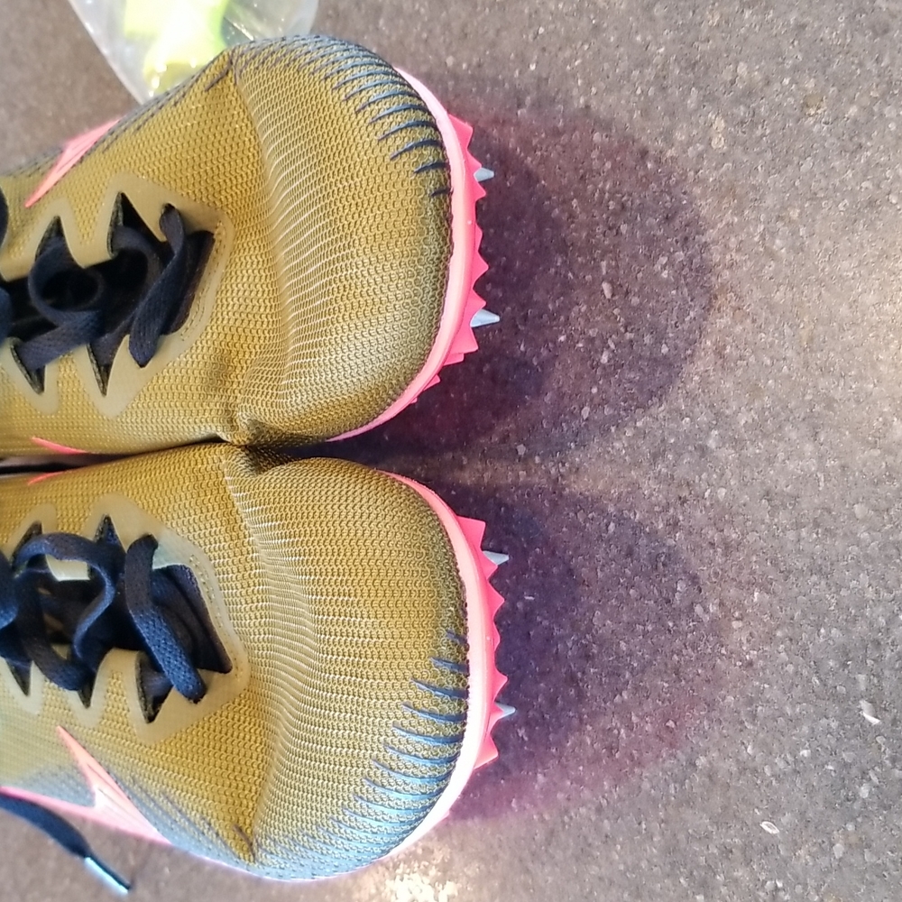 Track Spikes - Picture 4 of 4